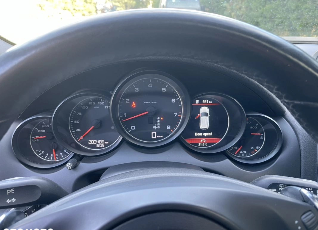 Porsche Cayenne cena 78500 przebieg: 200000, rok produkcji 2012 z Kosów Lacki małe 67